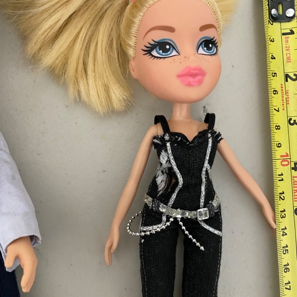 Bratz dolls lot, $30 for 3 - Picture 3 of 9
